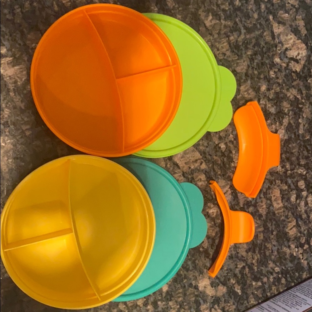 Tupperware divided baby/toddler dishes